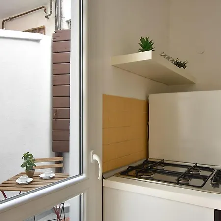 Apartment Red Flat *